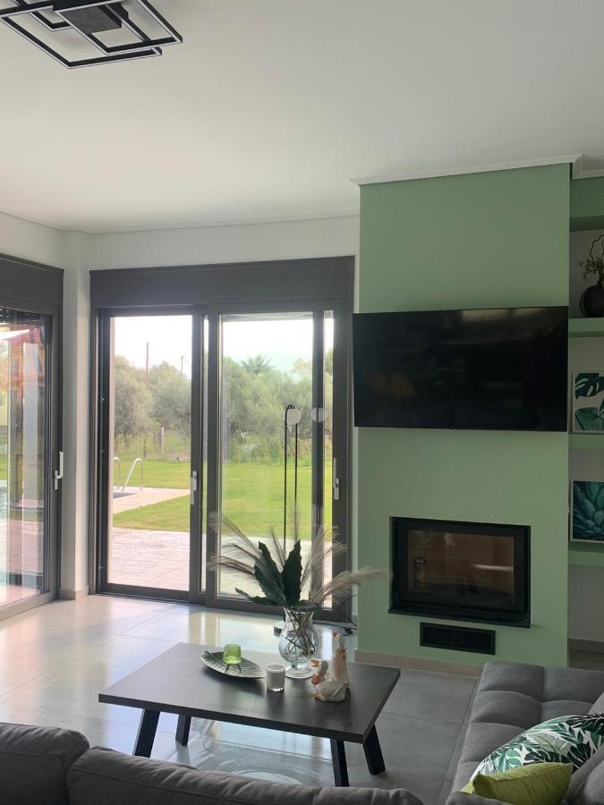 Nostos Luxury Villas With Private Pool In Nafpaktos Eksteriør billede
