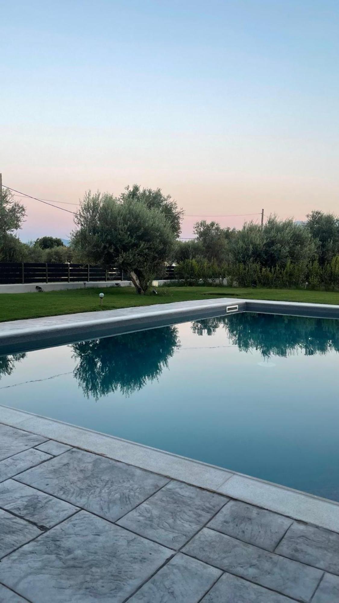 Nostos Luxury Villas With Private Pool In Nafpaktos Eksteriør billede